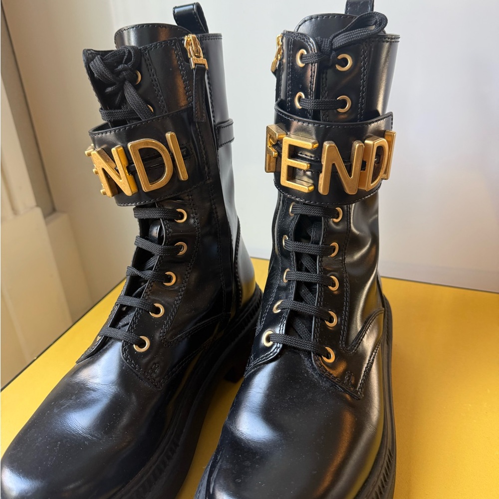 Fendi Black Leather Lace-Up Combat Boots with Gold Logo Buckle - Picture 2 of 8